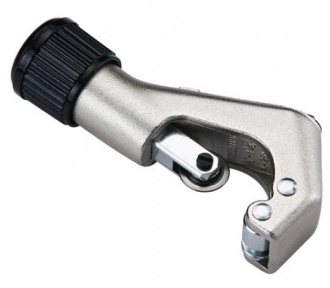 Инструменты IceToolz 16A2 труборез 1-1/8